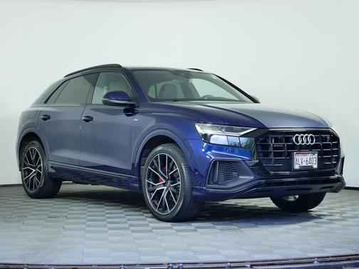 2020 Audi Q8 55 Premium Plus