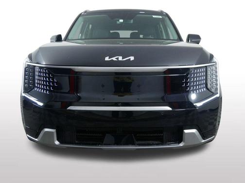 Aurora Black Pearl 2024 Kia EV9 Land