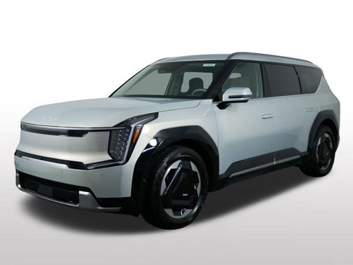 Ivory Silver 2024 Kia EV9 Land