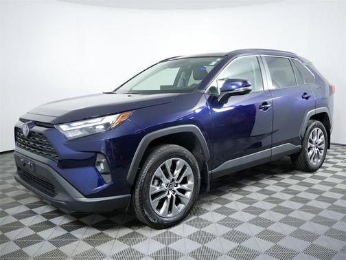2022 Toyota RAV4 XLE Premium