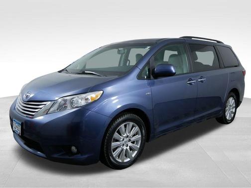 2017 Toyota Sienna XLE