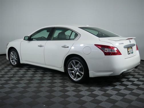 2011 Nissan Maxima SV
