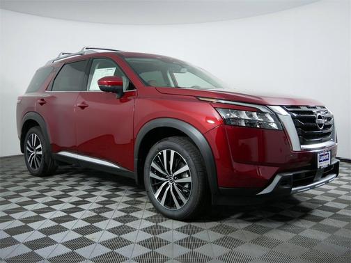 2025 Nissan Pathfinder Platinum