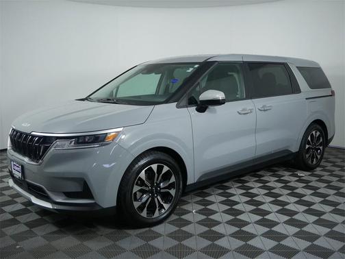 2023 Kia Carnival EX