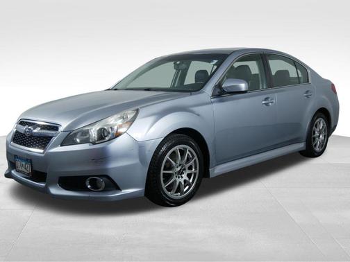 Ice Silver Metallic 2013 Subaru Legacy 2.5i Limited