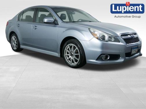 Ice Silver Metallic 2013 Subaru Legacy 2.5i Limited