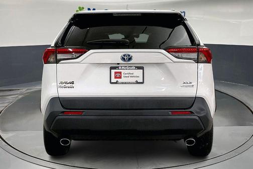 2020 Toyota RAV4 Hybrid XLE