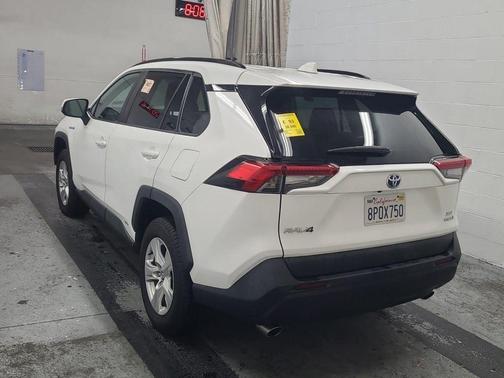2020 Toyota RAV4 Hybrid XLE