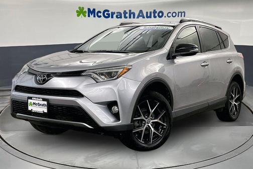 Silver Sky Metallic 2018 Toyota RAV4 SE