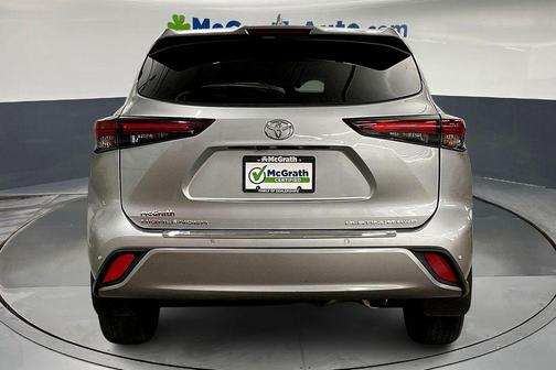2024 Toyota Highlander Platinum