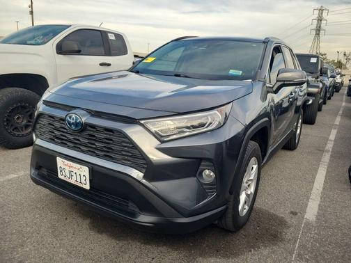 2020 Toyota RAV4 Hybrid XLE