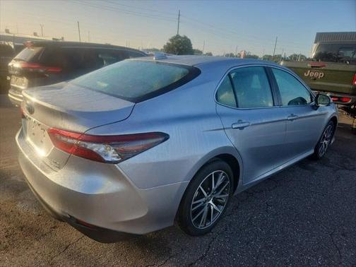 2024 Toyota Camry Hybrid XLE