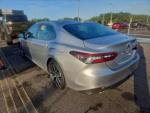 2024 Toyota Camry Hybrid XLE