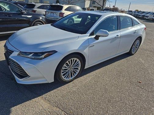 2021 Toyota Avalon Hybrid Limited
