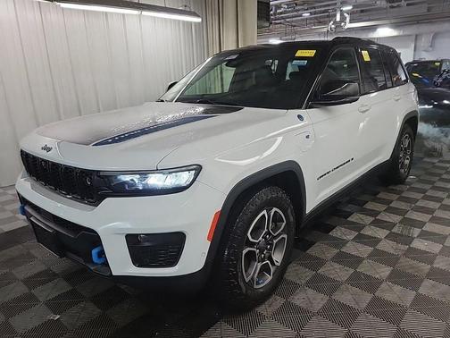 2023 Jeep Grand Cherokee 4xe Trailhawk