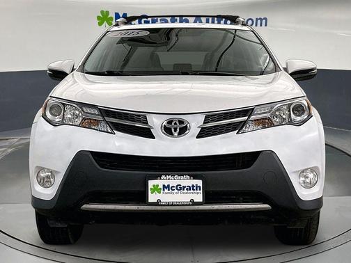 Super White 2015 Toyota RAV4 XLE