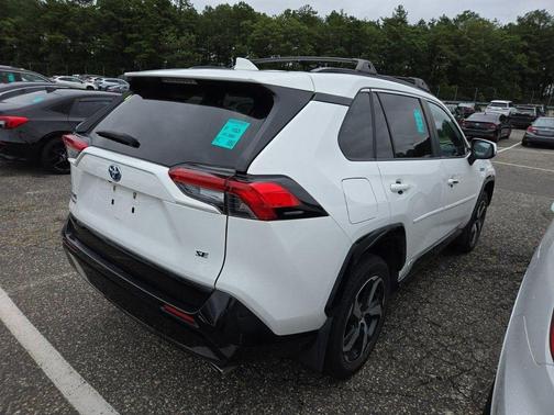 2022 Toyota RAV4 Prime SE