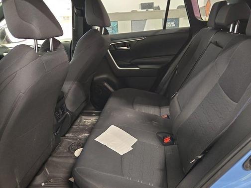2023 Toyota RAV4 Hybrid SE