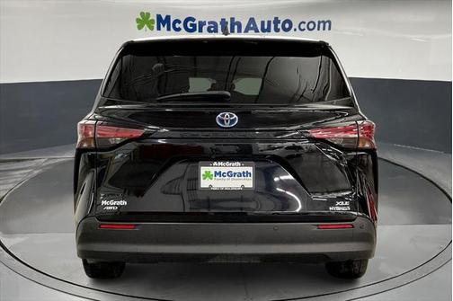 2021 Toyota Sienna XLE 7 Passenger