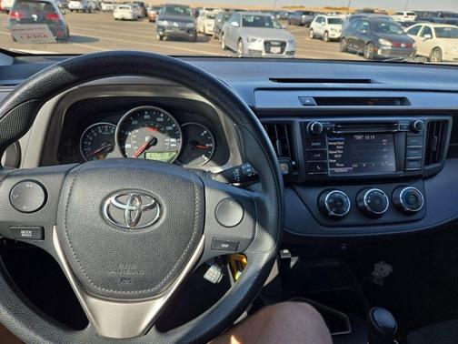 2016 Toyota RAV4 LE
