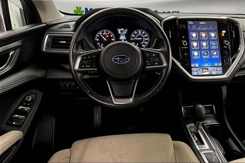 Crystal White Pearl 2023 Subaru Ascent Premium 8-Passenger