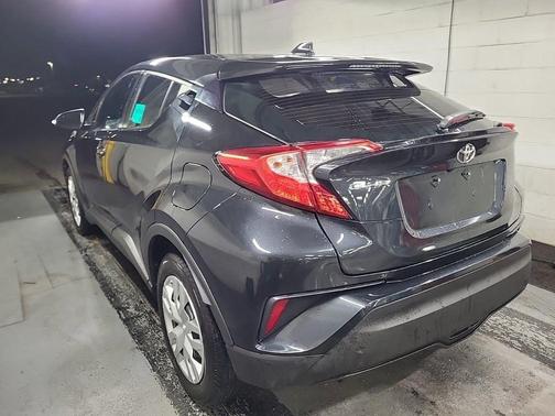 2021 Toyota C-HR LE