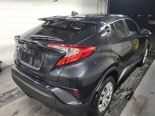 2021 Toyota C-HR LE