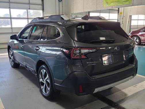 2021 Subaru Outback Touring XT