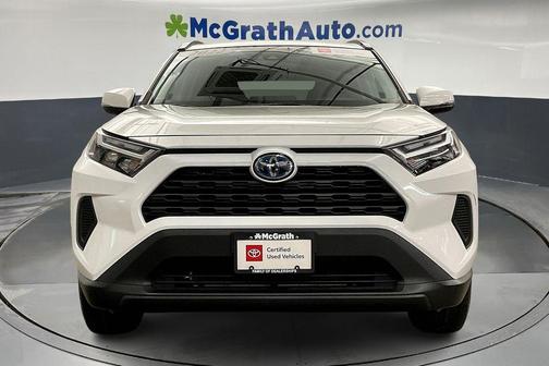 2022 Toyota RAV4 Hybrid XLE