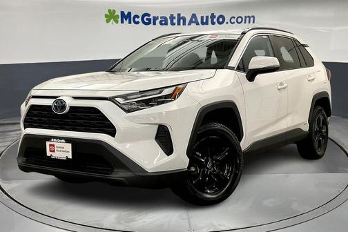 2022 Toyota RAV4 Hybrid XLE