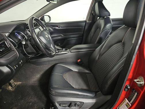 Supersonic Red 2019 Toyota Camry SE