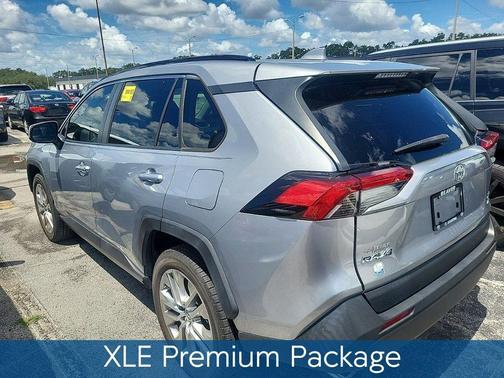 2019 Toyota RAV4 XLE Premium