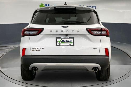 Oxford White 2023 Ford Escape Active