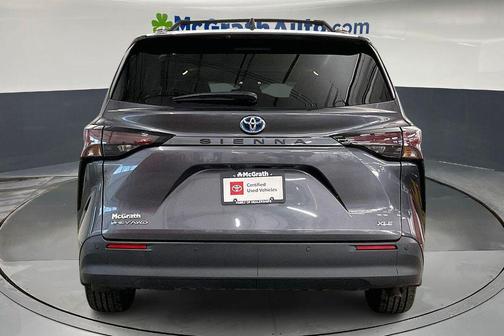 2025 Toyota Sienna XLE