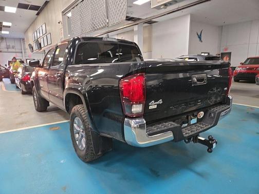 2018 Toyota Tacoma SR