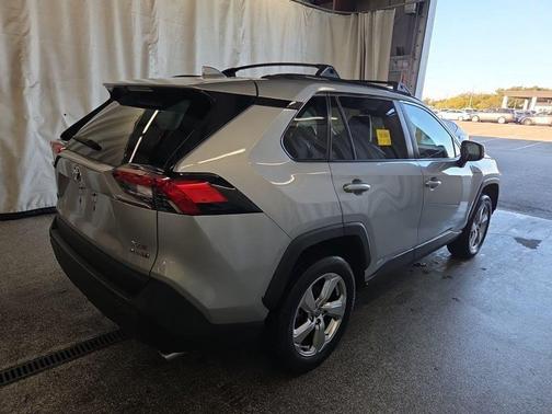 2021 Toyota RAV4 Hybrid XLE Premium