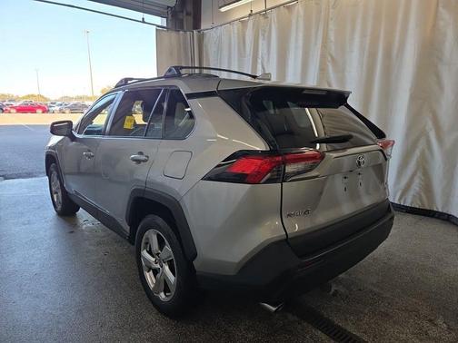 2021 Toyota RAV4 Hybrid XLE Premium