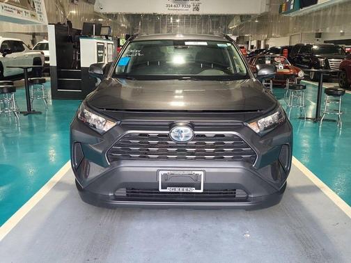 2022 Toyota RAV4 Hybrid LE