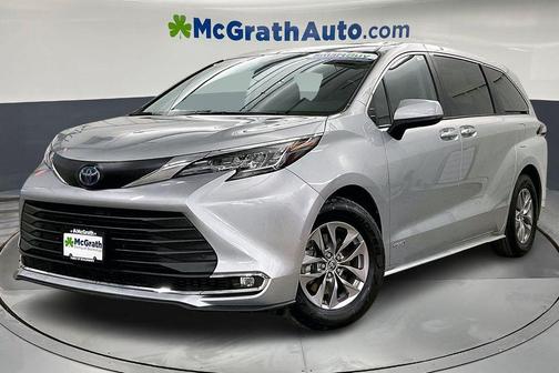 2021 Toyota Sienna XLE 8 Passenger