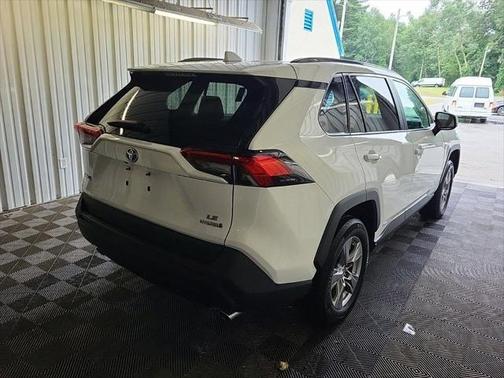 2022 Toyota RAV4 Hybrid LE