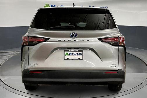2021 Toyota Sienna XLE 7 Passenger