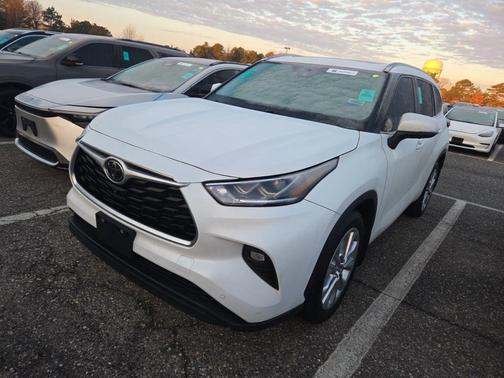 2022 Toyota Highlander Limited