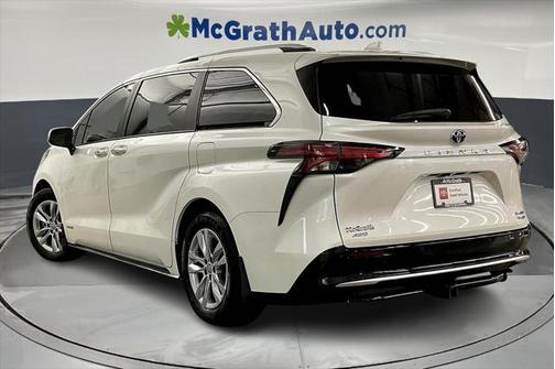 2021 Toyota Sienna Limited 7-Passenger