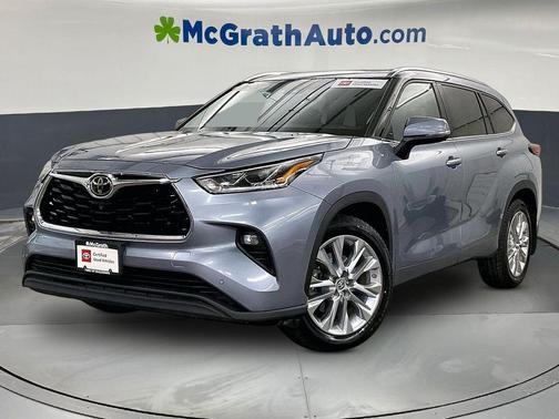 Moon Dust 2021 Toyota Highlander Limited