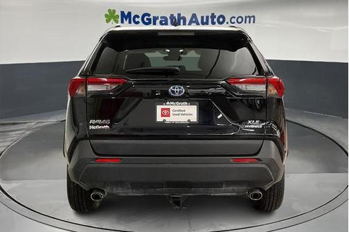 2022 Toyota RAV4 Hybrid XLE