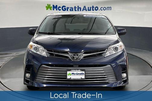 Pearl 2019 Toyota Sienna XLE