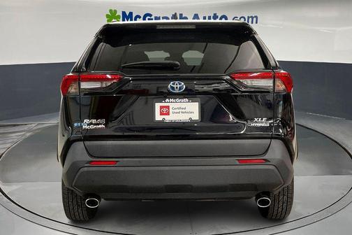 2021 Toyota RAV4 Hybrid XLE
