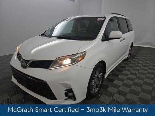 2019 Toyota Sienna SE