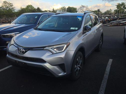 Silver Sky Metallic 2016 Toyota RAV4 LE