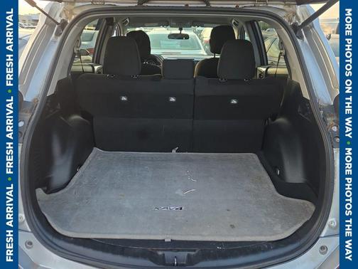 Silver Sky Metallic 2016 Toyota RAV4 LE